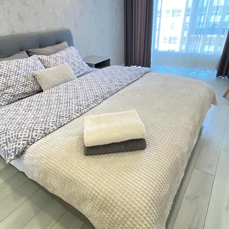 Rentnow White And Cozy In Center, Parking Apartment Chisinau